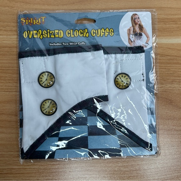 Alice In Wonderland White Rabbit Costume Wrist Cuffs and Bowtie Cosplay NEW - Picture 12 of 12